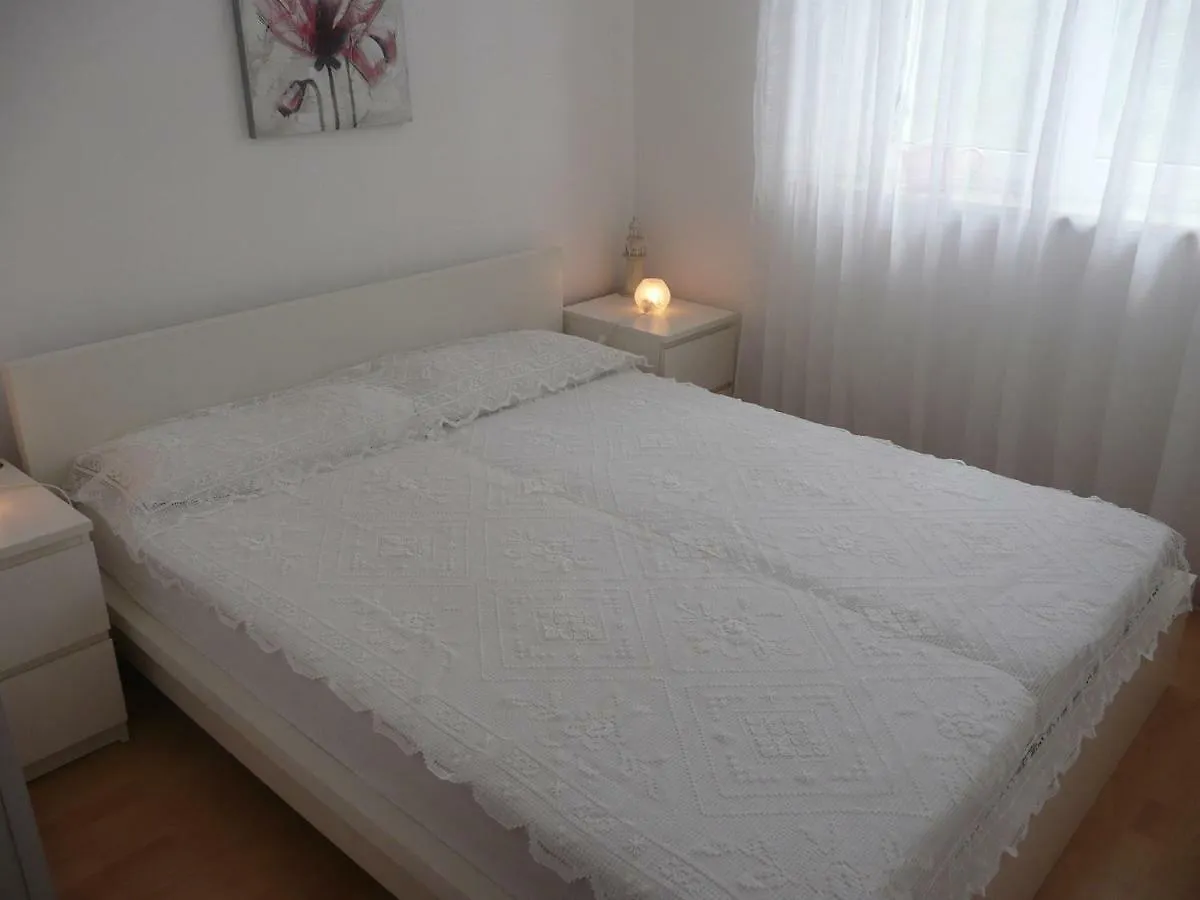 Villa Francesca 사부드리자